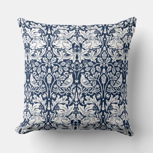 ウィリアム・モリス・ブレア・ラビットパターン クッション (正面)