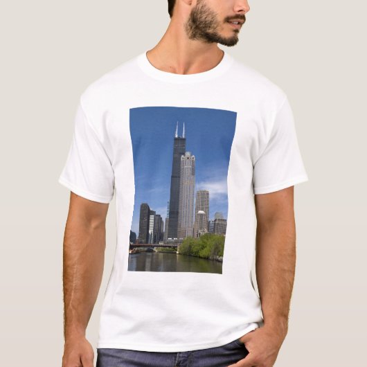 ウィリスタワー(以前はシアーズタワー)ルーム Tシャツ (正面)