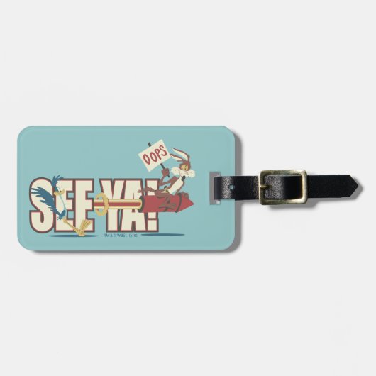 ウィル・E・コヨーテ™ロッケティング過去ロードランナー™ ラゲッジタグ (正面横)