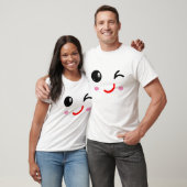 ウィンキング顔、ウィンクスマイル Tシャツ (ユニセックス)