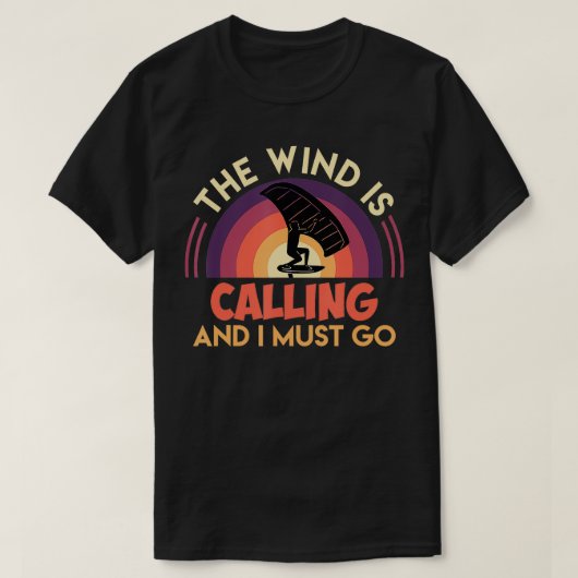 ウィングホイルがウィングサーフウィングフォイを呼び出している Tシャツ (デザイン正面)