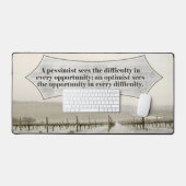 ウィンストンチャーチル感動的引用文機会 デスクマット (キーボード&マウス)