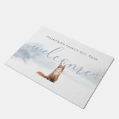 ウィンターウッドランドキツネパーソナライズされたファミリ名 ドアマット (アングル)