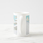 ウィンターウッドランドフレンズ – キツネヘッジホッグイラストレーション ボーンチャイナマグカップ (裏面)