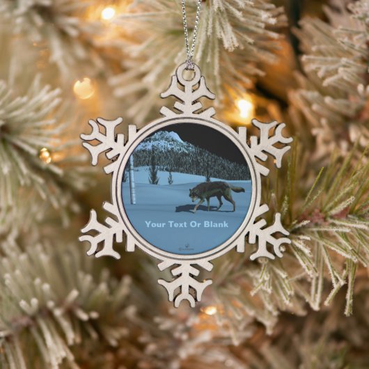 ウィンターウルフ – Tapetum Lucidum スノーフレークピューターオーナメント (ツリー)