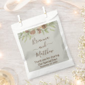 ウィンターエレガントベージュ結婚式の引き出物バッグ フェイバーバッグ (クリップ留めされた状態)