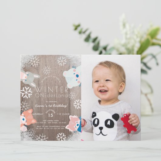 ウィンターオンダーランドウッドランド動物の写真誕生日 招待状 (スタンド正面)