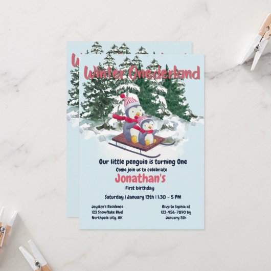 ウィンターオンダーランドファースト誕生日かわいいペンギン 招待状 (正面/裏面インサイチュ)