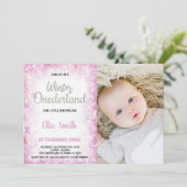 ウィンターオンダーランド誕生日招待状ピンク写真 招待状 (スタンド正面)