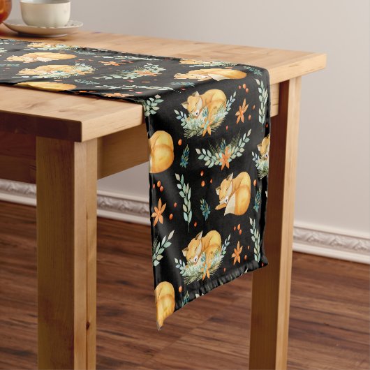 ウィンターコテージコアスリープキツネブラック ショートテーブルランナー (インサイチュ)