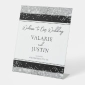 ウィンターシルバーとブラックグリッター結婚の歓迎 台座サイン (正面)