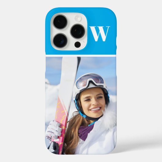 ウィンタースポーツの写真のモノグラム入りAzure Case-Mate iPhoneケース (裏面)