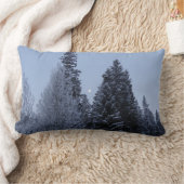 ウィンターツリーズアットドーンモンタナランドスケープ ランバークッション (ブランケット)