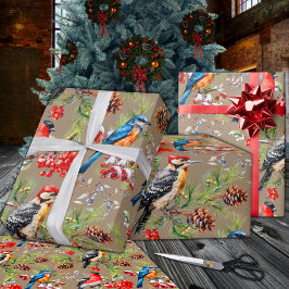 ウィンターバードパインコーン&レッドベリーホリデー ラッピングペーパー