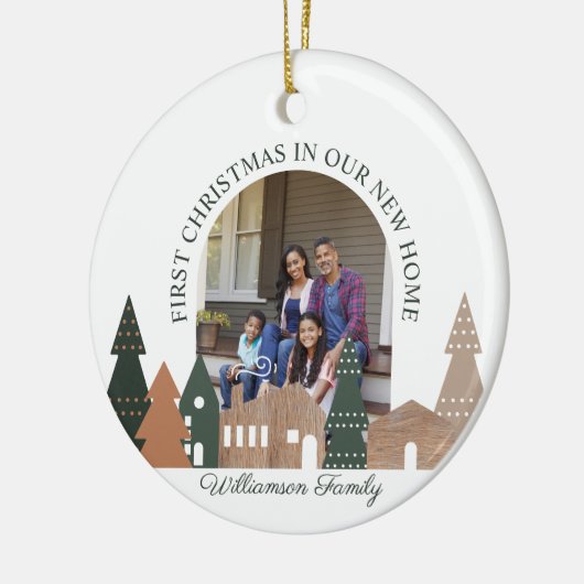 ウィンタービレッジウッドグレイン初めてのクリスマス写真 セラミックオーナメント (左)