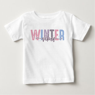 ウィンタービーブスソフトパステルタイポグラフィ ベビーTシャツ
