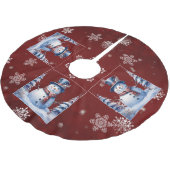 ウィンターフォレスト雪だるまクリスマス | レッド ブラッシュドポリエステルツリースカート (アングル)