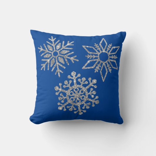 ウィンターブルーの銀色の雪 クッション (正面)