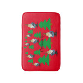 ウィンターホリデー格言ズクリスマスツリーズサンダー_コーブ バスマット (正面縦)