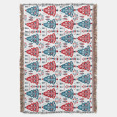 ウィンターレッドスカンジナビアクリスマスツリーフォークアート スローブランケット (正面縦)