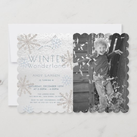 ウィンターワンダーランドスノーフラークブルーフォト誕生日 招待状 (正面)