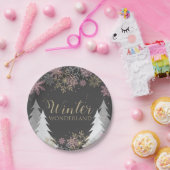 ウィンターワンダーランドパーティープレートとピンクのスノーフレーク ペーパープレート (パーティー)