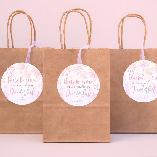 ウィンターワンダーランドピンクスノーフレークサンキュー誕生日 ラウンドシール