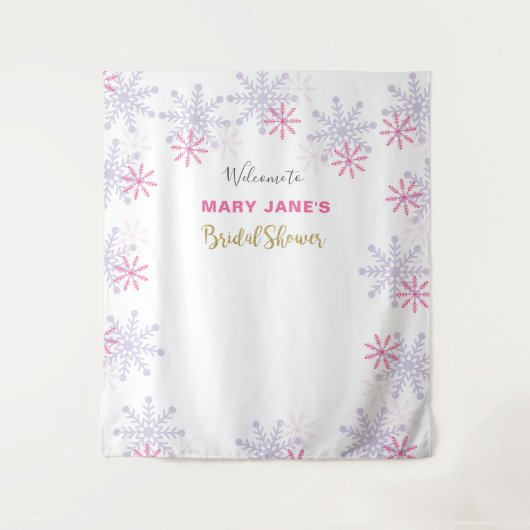ウィンターワンダーランドブライダルシャワーピンクスノーフレーク タペストリー (正面)