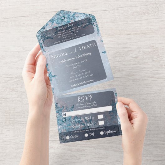 ウィンターワンダーランドブルー雪結婚片 オールインワン招待状 (貼ってはがせる)