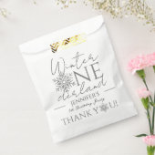 ウィンターワンダーランドミニマリスト銀1歳の誕生日 フェイバーバッグ (封をした状態)