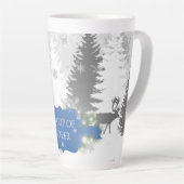 ウィンターワンダーランドラテマグ – ブルー カフェラテマグ (右アングル)