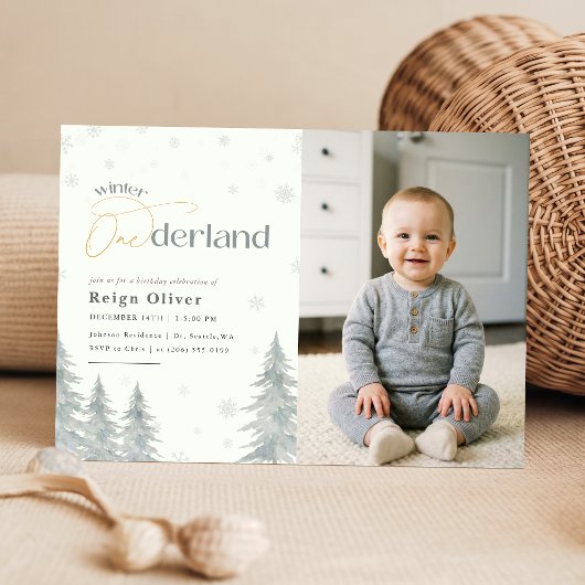 ウィンター・ワンダーランドの銀の雪の結晶 1歳の誕生日 招待状