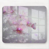 ウィンドウの影に蘭と蝶 マウスパッド (正面)