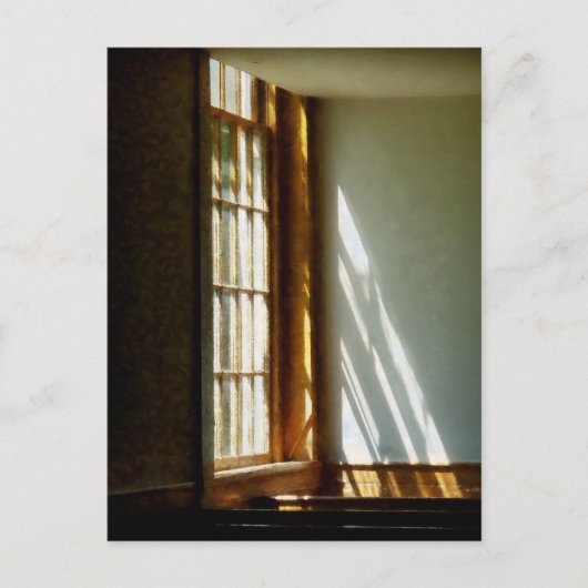 ウィンドウを通るSunストリーミング ポストカード (正面)
