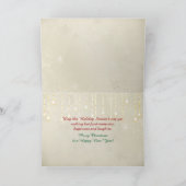 ウィンドウ内のゴールデンレトリバーをプレゼントと一緒に眠る カード (内部)