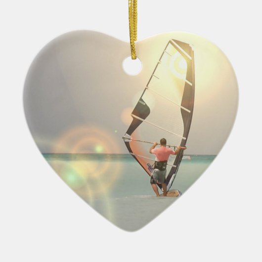 ウィンドサーフィンをするスポーツのオーナメント セラミックオーナメント (正面)