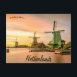 ウィンドミルズアットサンセットインホランドオランダ ポストカード<br><div class="desc">このハガキはオランダの夕日に風車が並ぶオランダ。ホラ楽しむンドのサンセットで新しいウィンドミルズオランダはがき！</div>