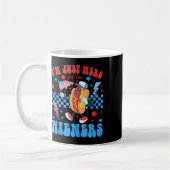 ウィンナー目当てなだけの4th July面白Tシャツ コーヒーマグカップ (左)