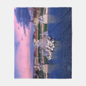 ウィーンの噴水に沈む夕日 フリースブランケット (正面)