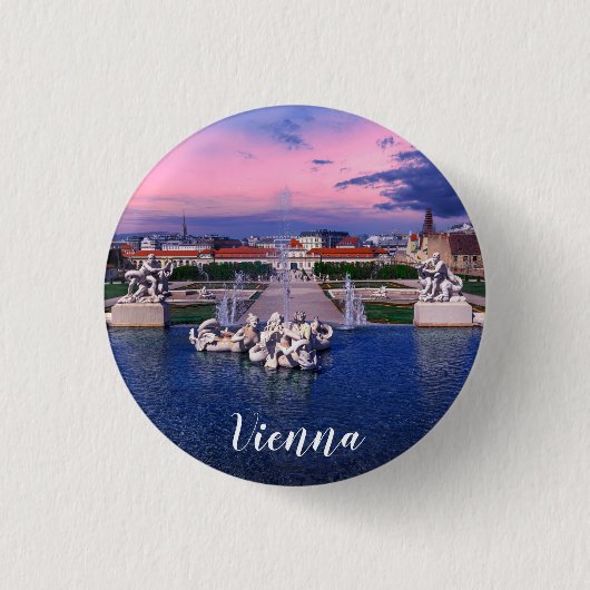 ウィーンの噴水に沈む夕日 缶バッジ (正面)