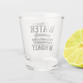 ウイスキおもしろいーの水凍っていが好き ショットグラス (裏面)