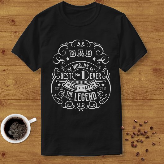 ウイスキーのレーベルマン神話レジェンドパパ パーソナライズされた Tシャツ