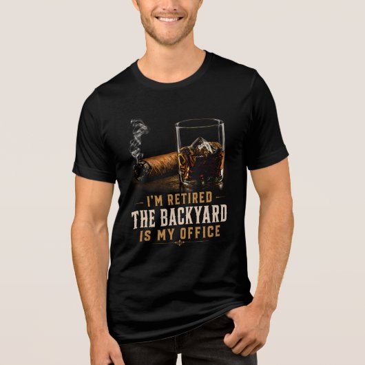 ウイスキー シガー 退職 ユーモア ヴィンテージ 裏庭 トライブレンドTシャツ (正面)