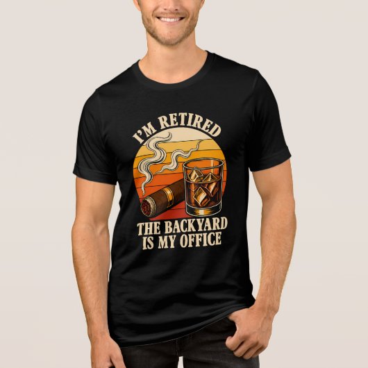 ウイスキー シガー 退職 ユーモア ヴィンテージ 裏庭 トライブレンドTシャツ (正面)