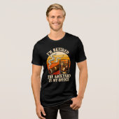 ウイスキー シガー 退職 ユーモア ヴィンテージ 裏庭 トライブレンドTシャツ (正面全面)