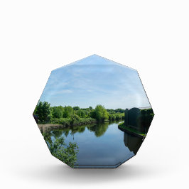 ウェイクフィールド・ウォーターフロントの穏やかな水辺 フォトブロック