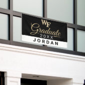 ウェイクフォレスト大学 | WF 横断幕 (ビルの外側)