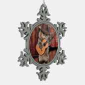 ウェスタンキャットカウボーイミュージシャンとギター スノーフレークピューターオーナメント (左)