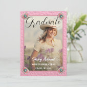 ウェスタンスタイルピンク女性のカーボーイ写真卒業 招待状 (スタンド正面)
