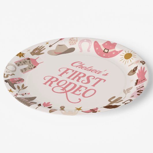 ウェスタンファーストRodeoワイルドウェストカウボーイピンク誕生日 ペーパープレート (アングル)